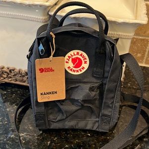 FJALLRAVEN Kånken style SLING BAG BACKPACK NWT BLACK